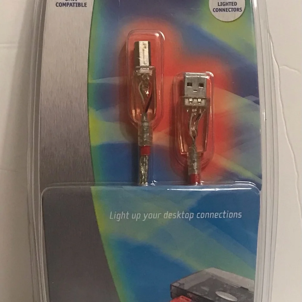 Belkin USB Red Lighted Cable - 6 feet -F3U144-06-RED - New in box.
